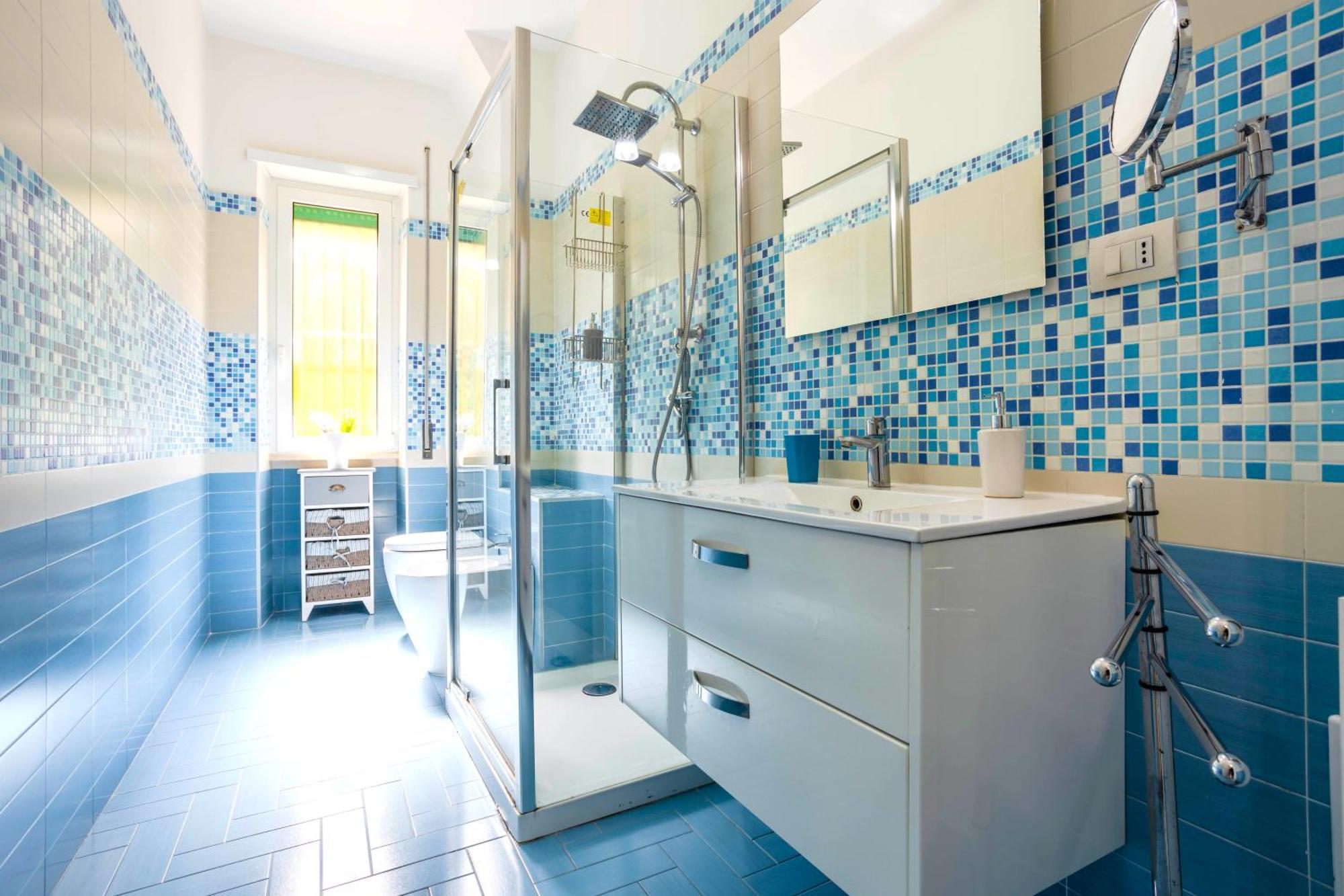 Апартаменты Hostly - Vittoria House - Near The Center With Private Parking Неаполь Экстерьер фото